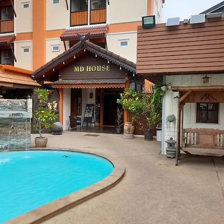 Md House Hotel Chiang Mai Bagian luar foto