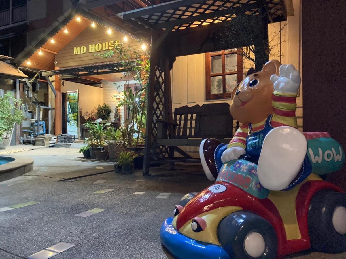 Md House Hotel Chiang Mai Bagian luar foto