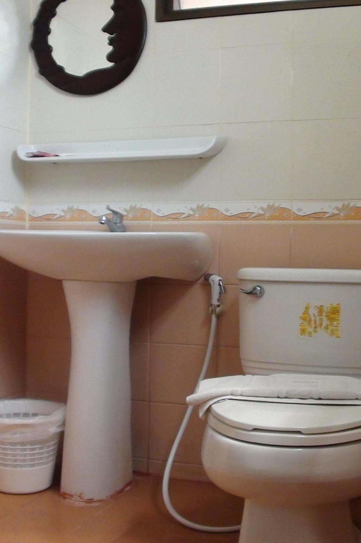 Md House Hotel Chiang Mai Bagian luar foto