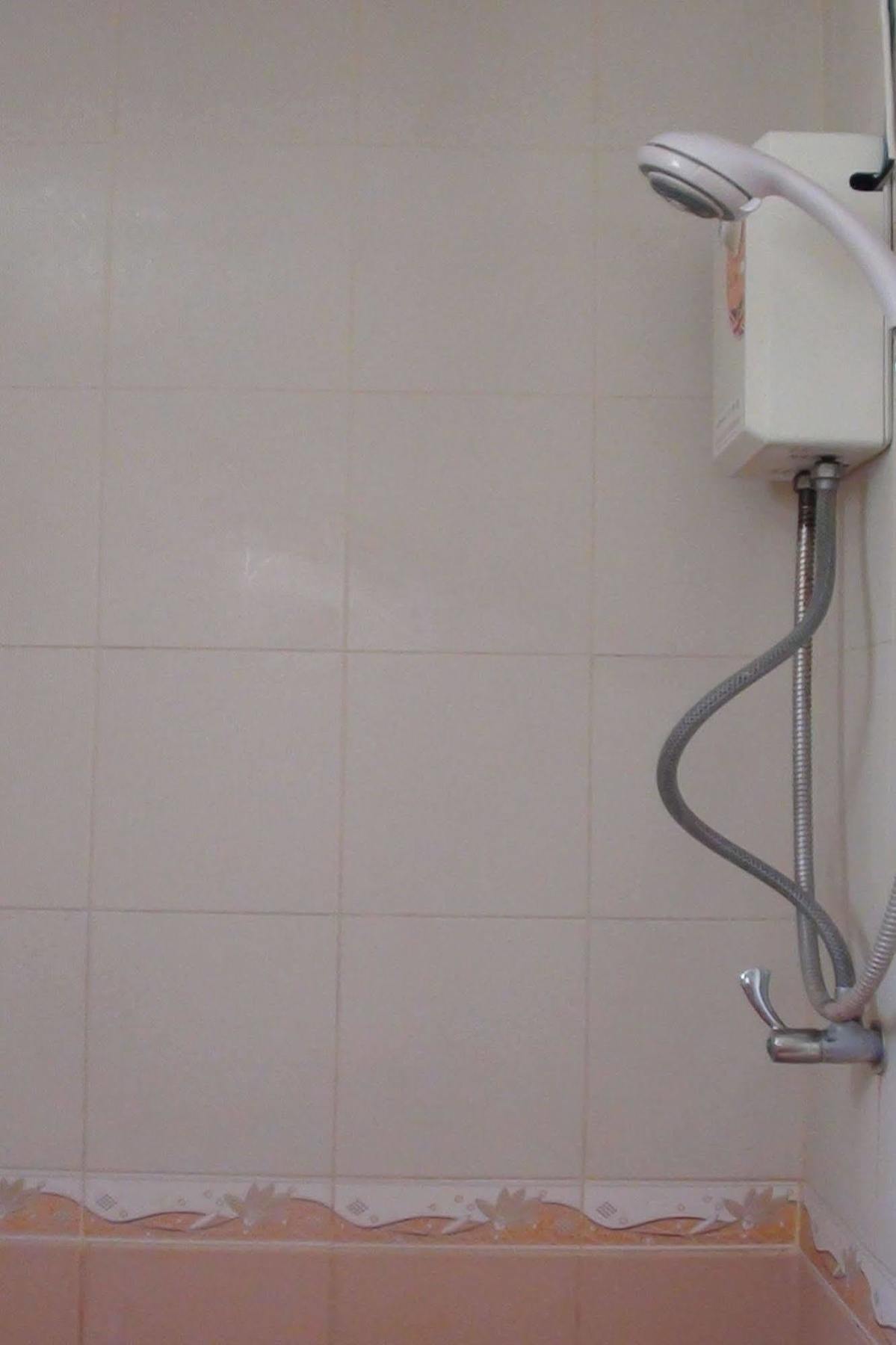Md House Hotel Chiang Mai Bagian luar foto