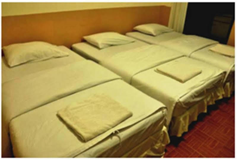 Md House Hotel Chiang Mai Bagian luar foto