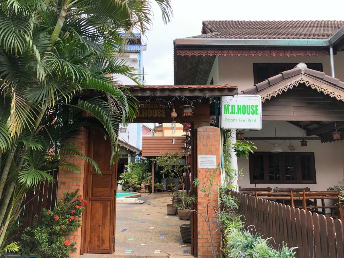 Md House Hotel Chiang Mai Bagian luar foto